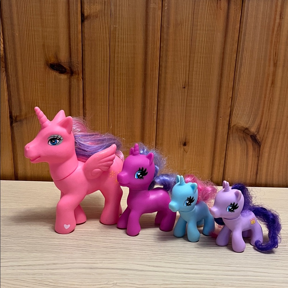 Colorful Unicorn Toy Set